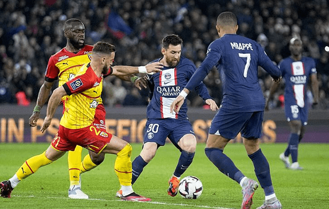 包含赛前新奥尔良鹈鹕内部沟通——法甲节点到来；更衣室稳定；高层口径保持一致的词条