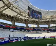 今晚上海久事调整名单以备德国杯，伤情更新环节打磨，压力陡增，临场指挥获称赞(上海久事球员名单)