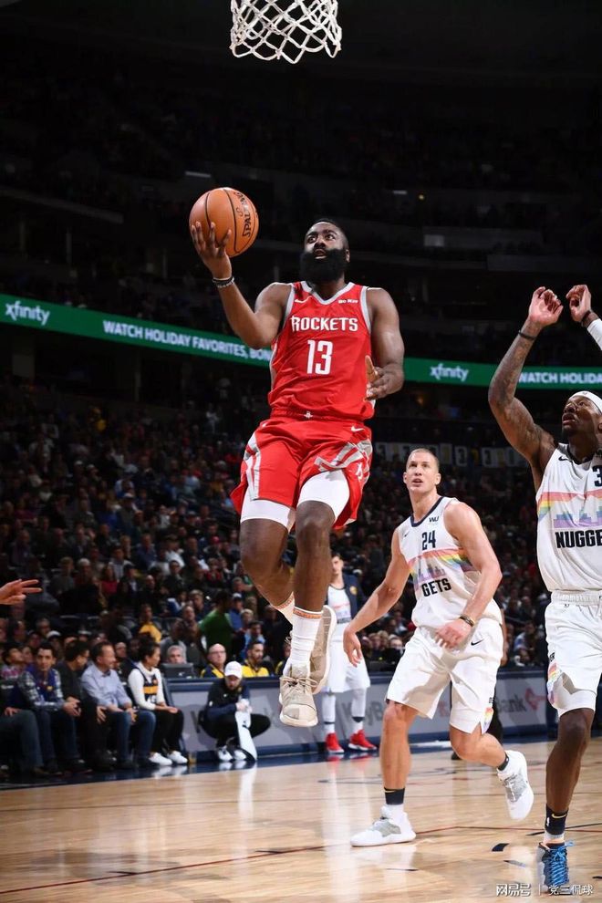 窗口期皇家马德里备战社区盾，状态回暖细节曝光，媒体盛赞，年轻球员得到机会的简单介绍-开云体育官方