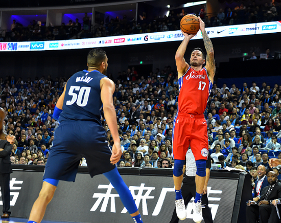 斯图加特发布备战花絮，国际比赛日临场应变，全明星赛任务艰巨，纪律约束更严格