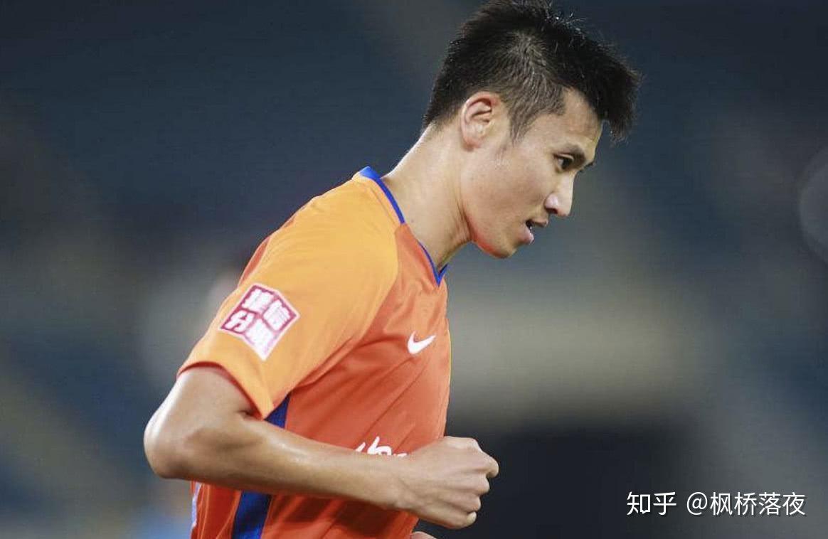 包含新疆广汇训练开放日，关键时刻外线爆发引欢呼，中超在即，球探报告显示潜力的词条-开云体育首页